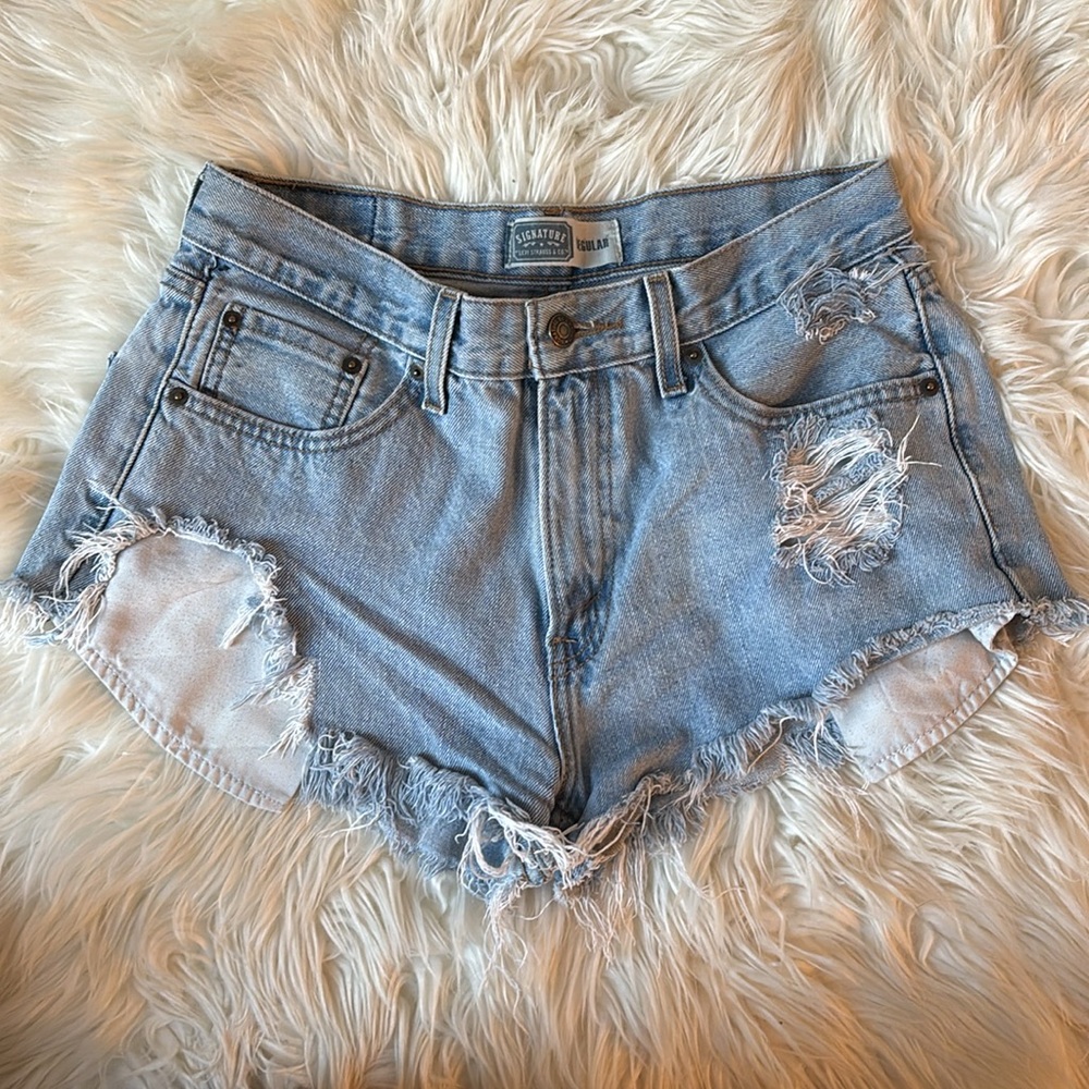 3 for $50🎉Sexy Levi shorts